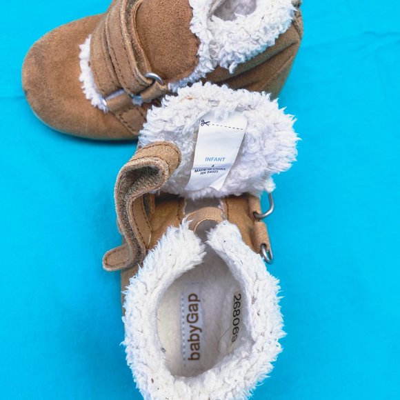 baby GAP Warm Fur Lined Winter Booties Shoes Boots | Infant 4 | Unisex UGG Style - Picture 6 of 9